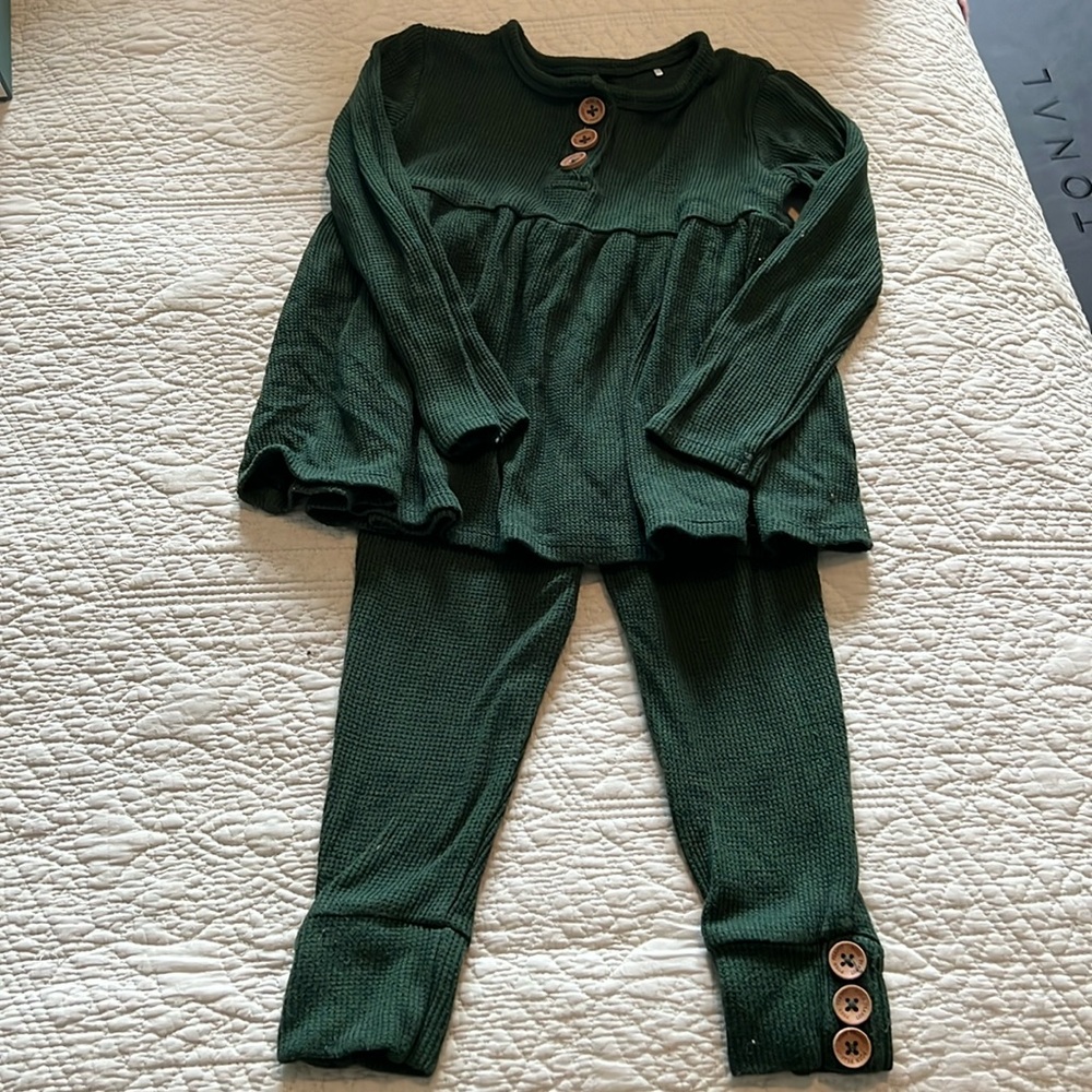Posh Peanut 2 piece set girls 3T